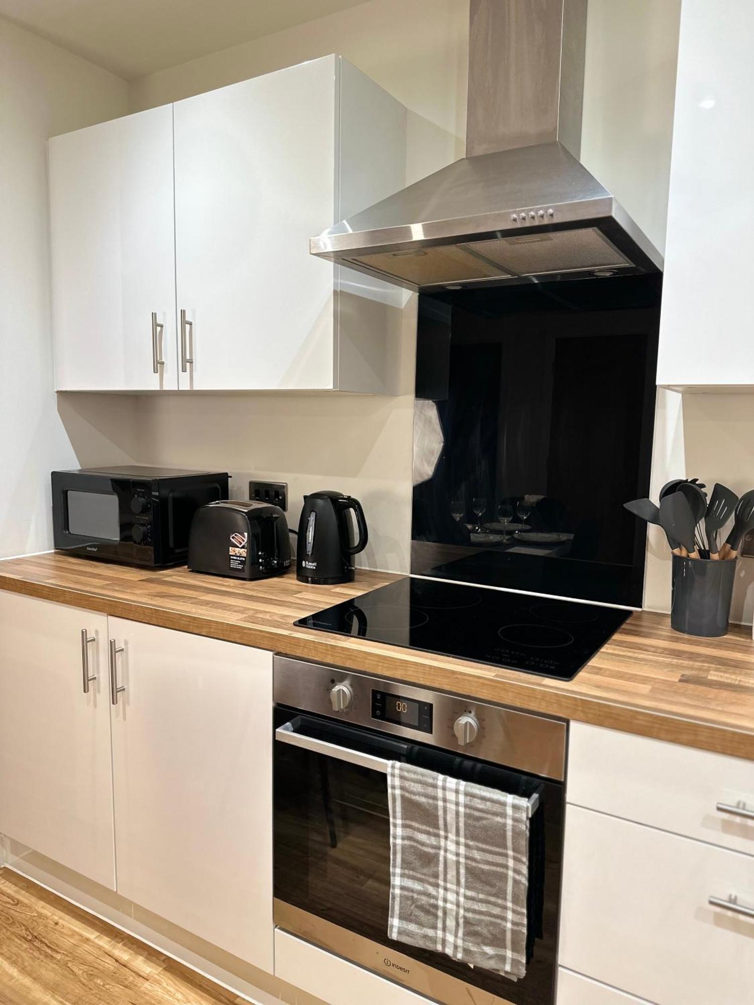 Luxury 2-Bed High-Rise In Manchester With Parking Zewnętrze zdjęcie
